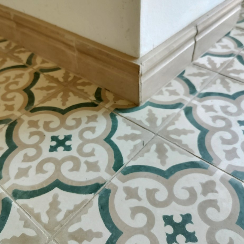 Villa Tiles, Cement tiles, Zementfliesen, Carreaux de ciment, encaustic tiles, exclusive tiles, luxury tiles, handmade tiles, handcrafted tiles, handmade cement, tiles,edge tiles,  danish design tiles, moroccan tiles, handgjort kakel, håndlagde fliser