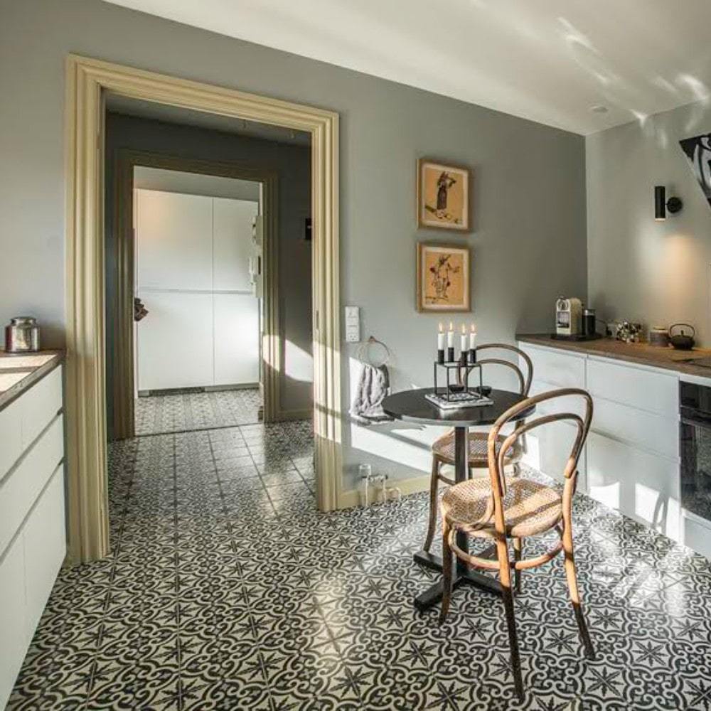 Villa Fliser, håndlavede fliser, cementfliser, Marokkanske fliser, Villa Tiles, Cement tiles, Zementfliesen, Carreaux de ciment, encaustic tiles, exclusive tiles, luxury tiles, handmade tiles, handcrafted tiles, danish design tiles, moroccan tiles, handgjort kakel, håndlagde fliser